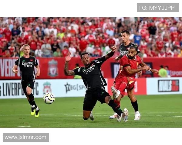 足球明星绯闻公关策略揭秘如何巧妙应对媒体与公众的关注与挑战